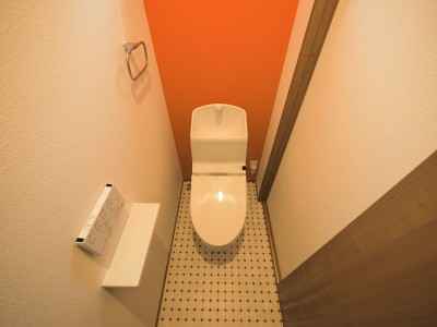 トイレ(2F)